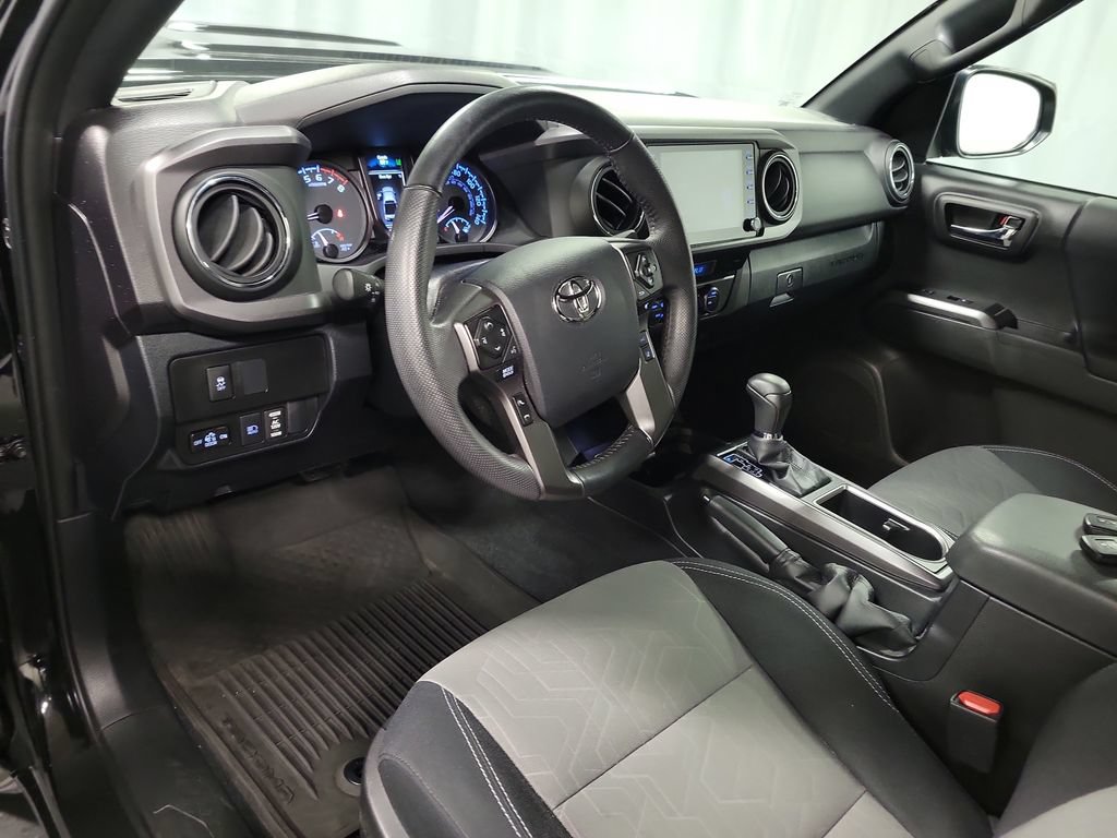 Used 2023 Toyota Tacoma TRD Sport AWD/4WD image 19