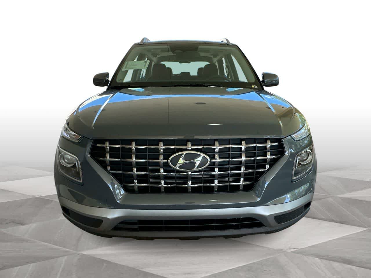 New 2026 Hyundai Venue SEL FWD image 3