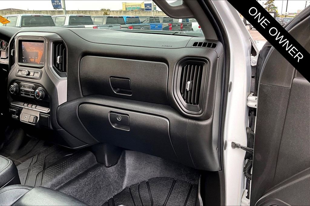 Used 2020 Chevrolet Silverado 2500 Custom w/ Custom Value Package image 25