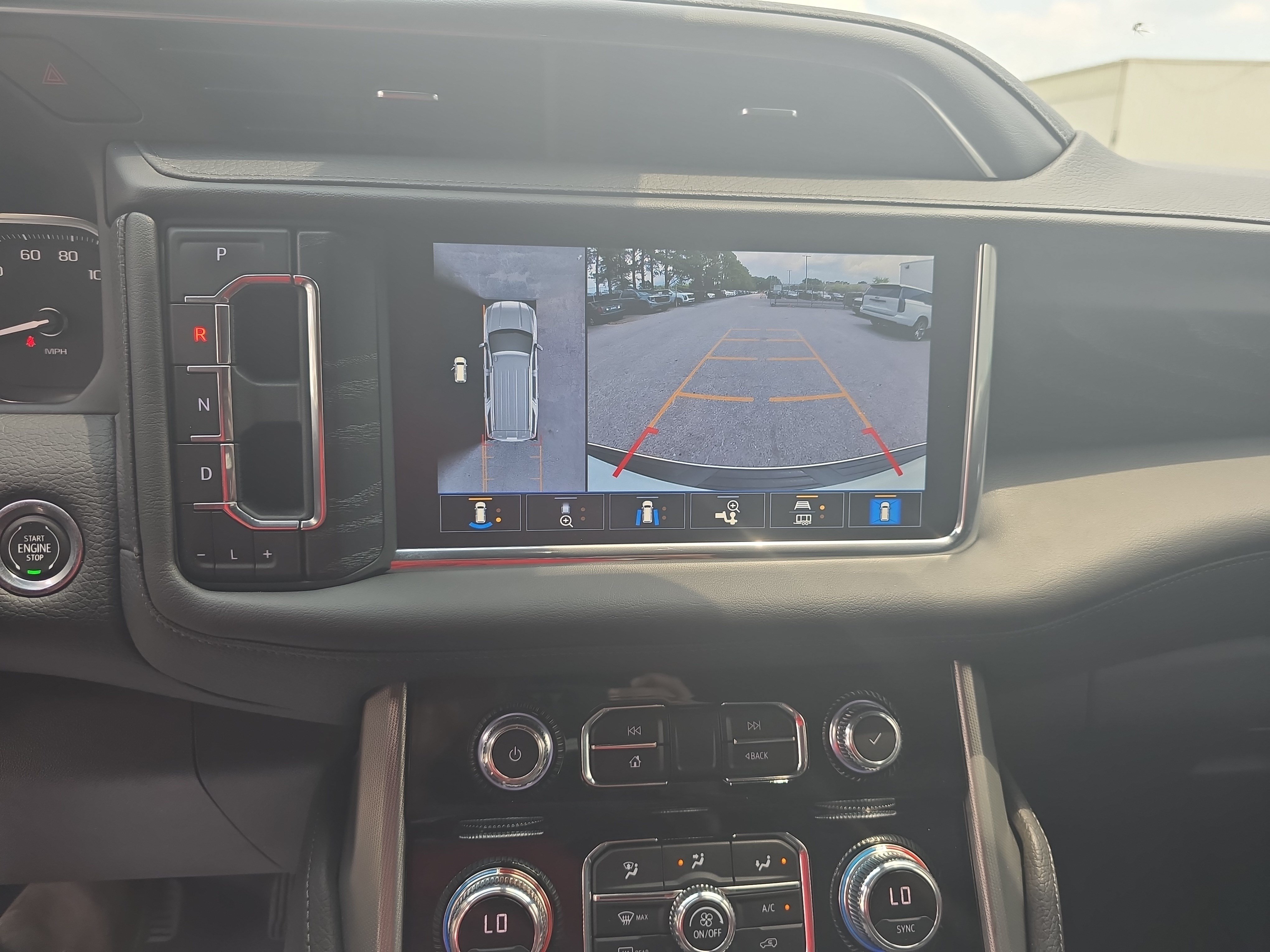 Used 2021 GMC Yukon XL Denali RWD image 25
