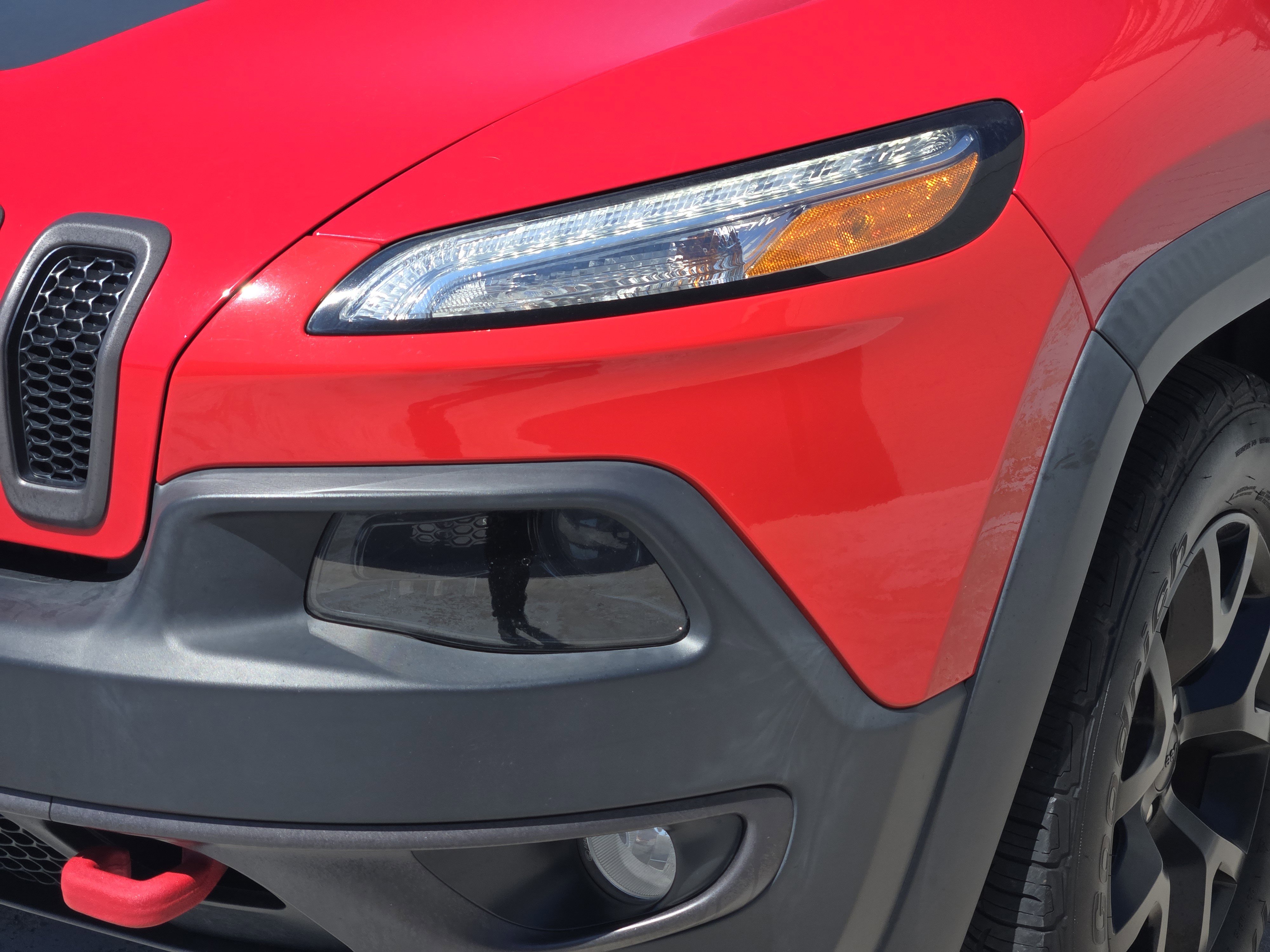 Used 2017 Jeep Cherokee Trailhawk AWD/4WD image 10
