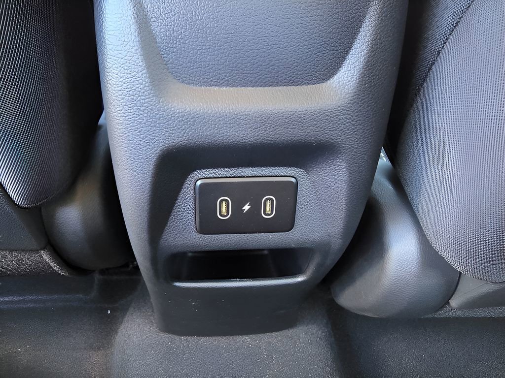 Used 2025 Hyundai Venue SEL image 27