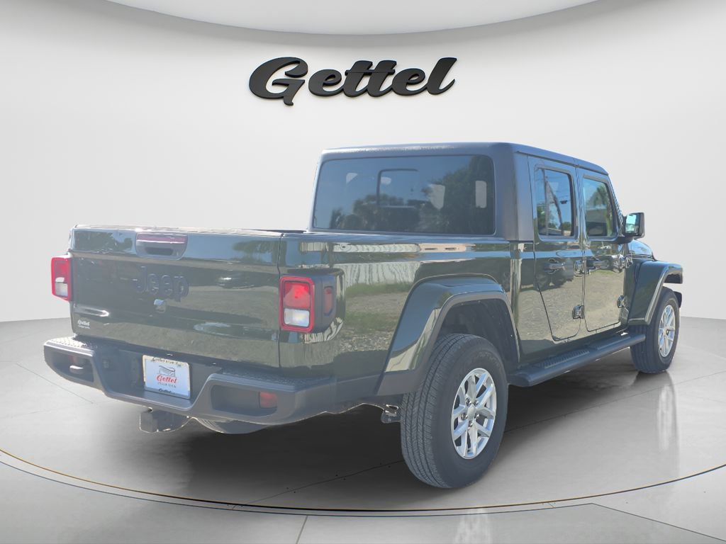 Used 2023 Jeep Gladiator Sport AWD/4WD image 9