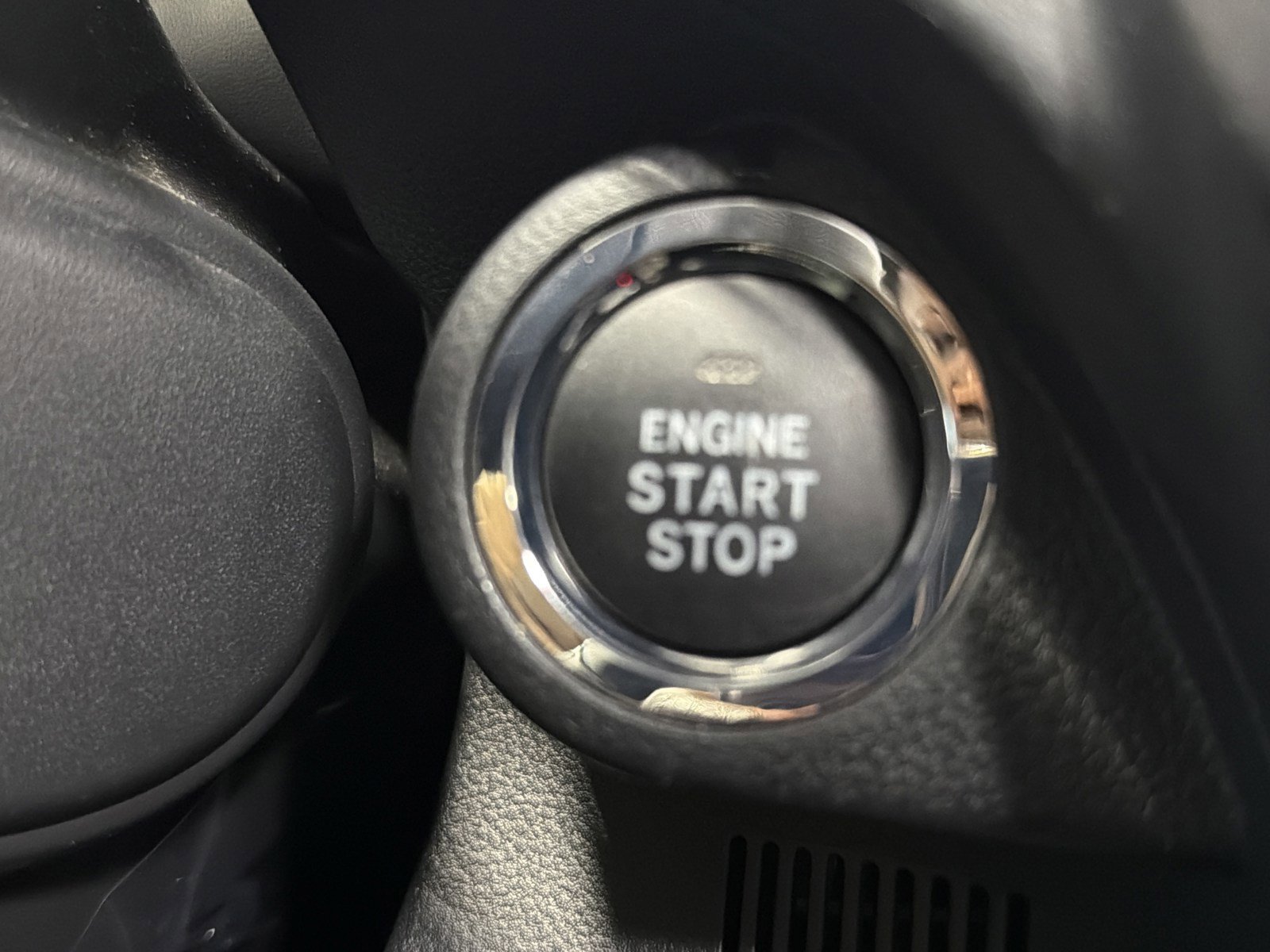 Certified 2025 Subaru Forester Premium w/ Convenience Package #1 image 28