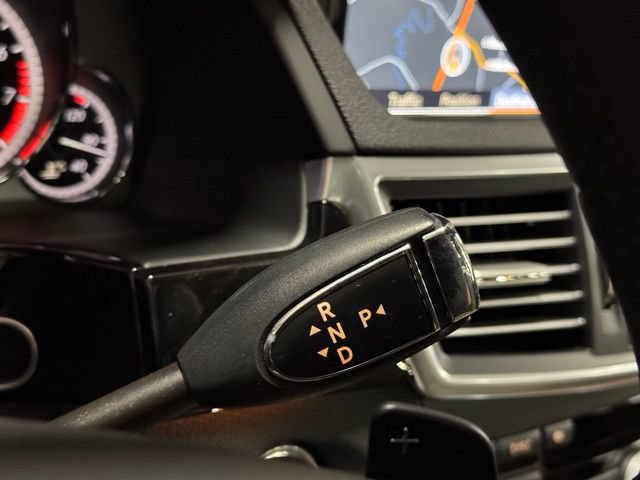 Used 2010 Mercedes-Benz E 350 4MATIC Sedan image 25