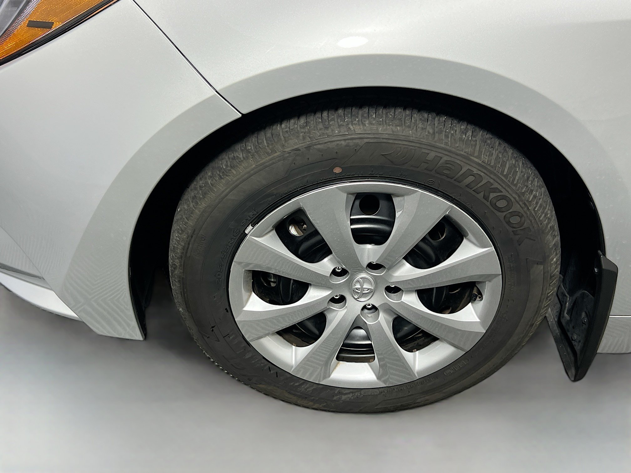 Used 2026 Toyota Corolla LE FWD image 13