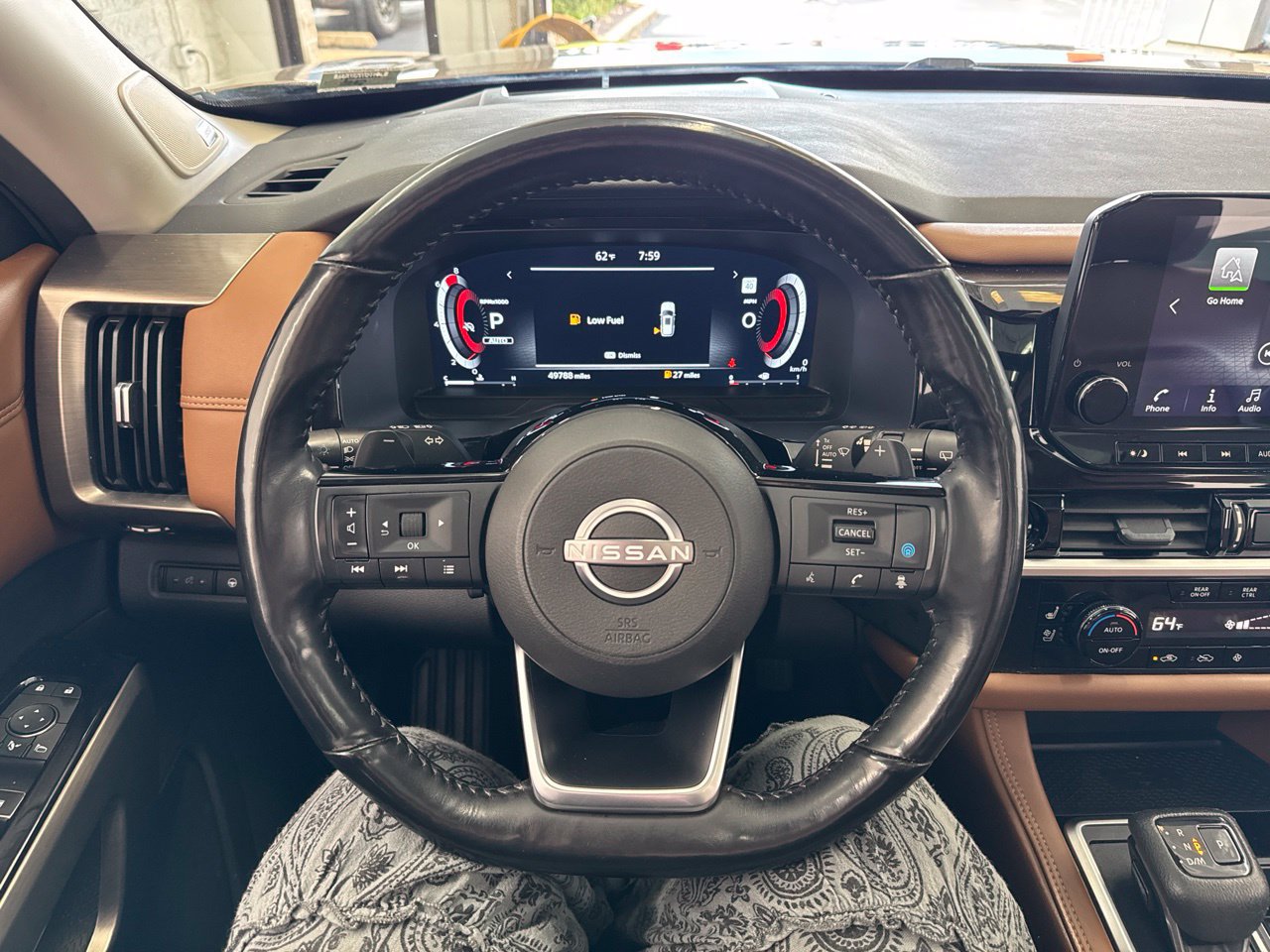 Used 2025 Nissan Pathfinder Platinum AWD/4WD image 21