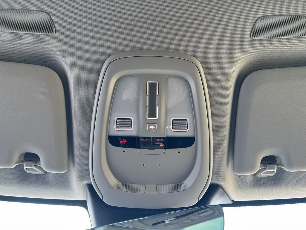 Used 2022 Volvo XC60 T8 Inscription image 25