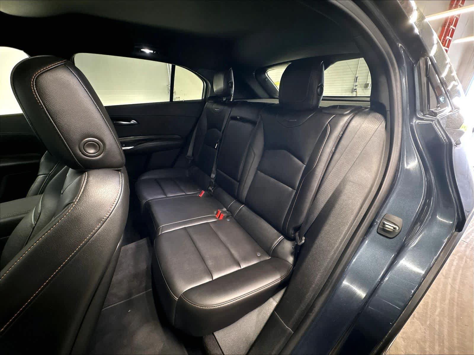 Used 2019 Cadillac XT4 Sport w/ Cold Weather Package FWD image 27