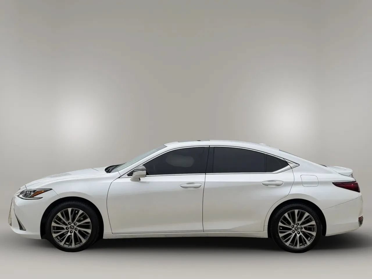 Used 2021 Lexus ES 250 w/ Premium Package AWD/4WD image 4