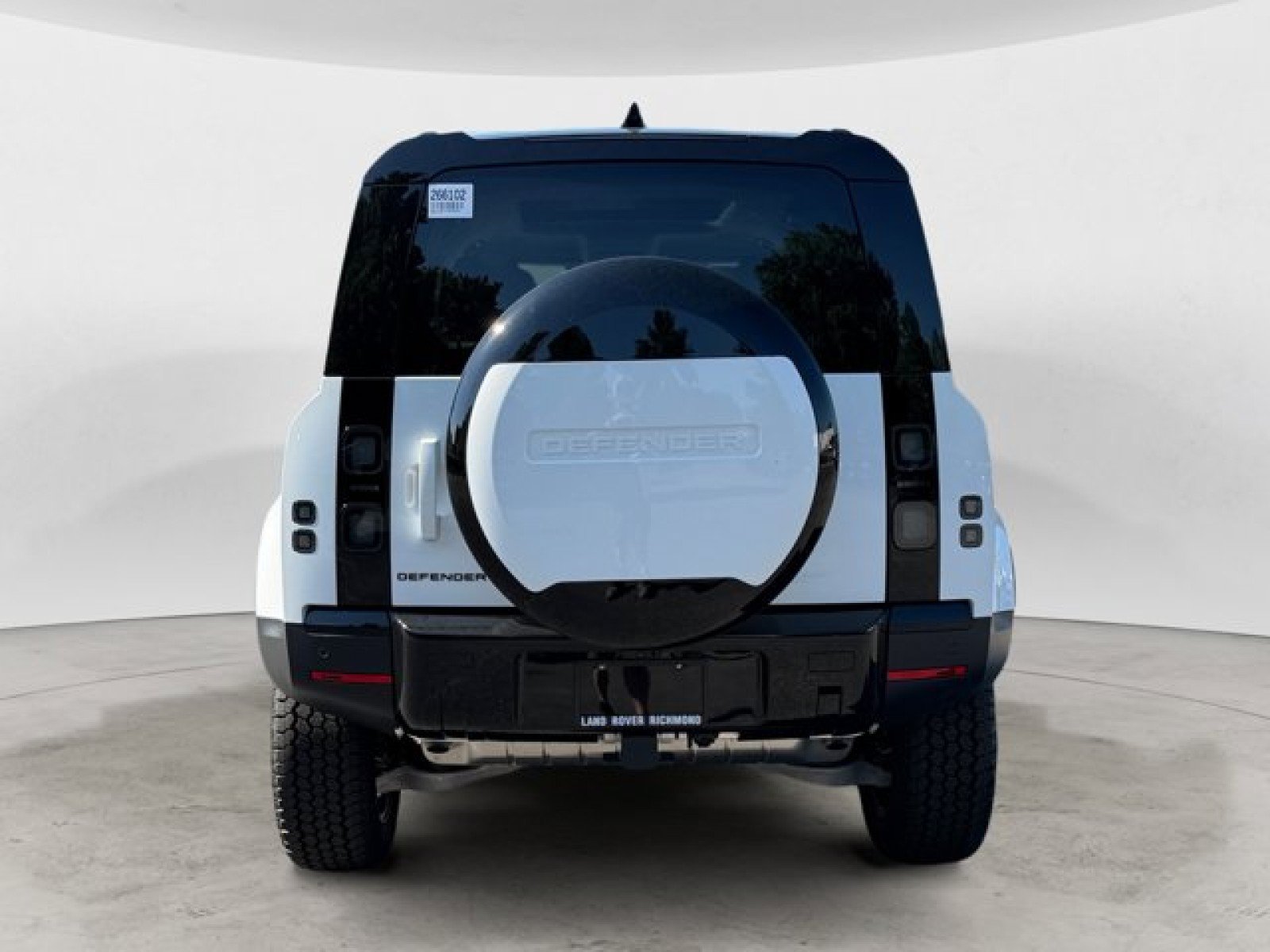 New 2026 Land Rover Defender 110 S AWD/4WD image 5