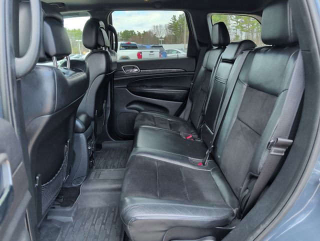 Used 2017 Jeep Grand Cherokee Altitude AWD/4WD image 32