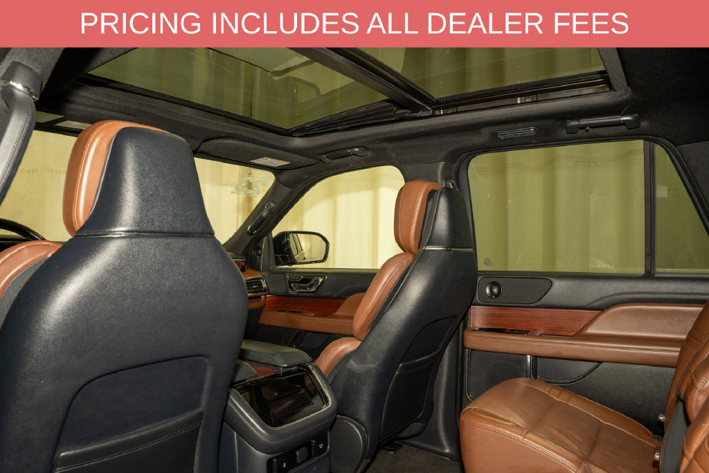 Used 2023 Lincoln Navigator L Reserve AWD/4WD image 10