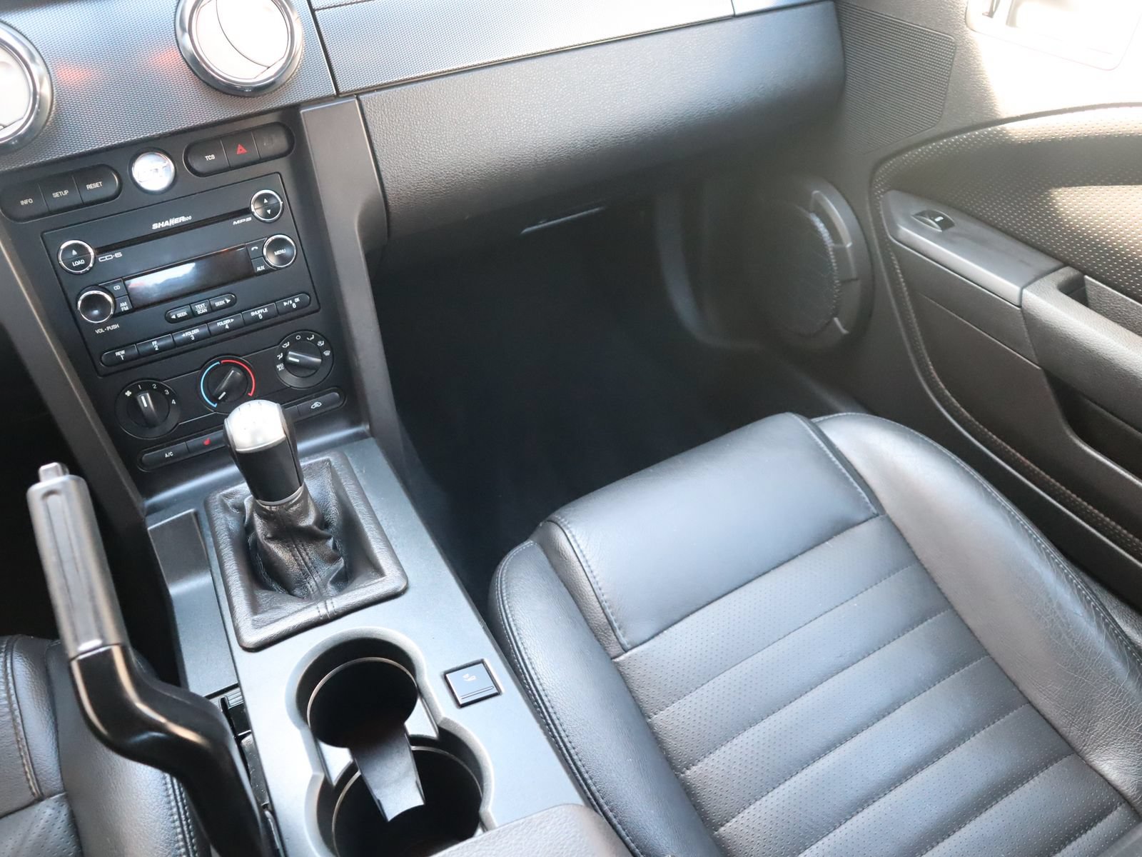 Used 2008 Ford Mustang GT RWD image 38