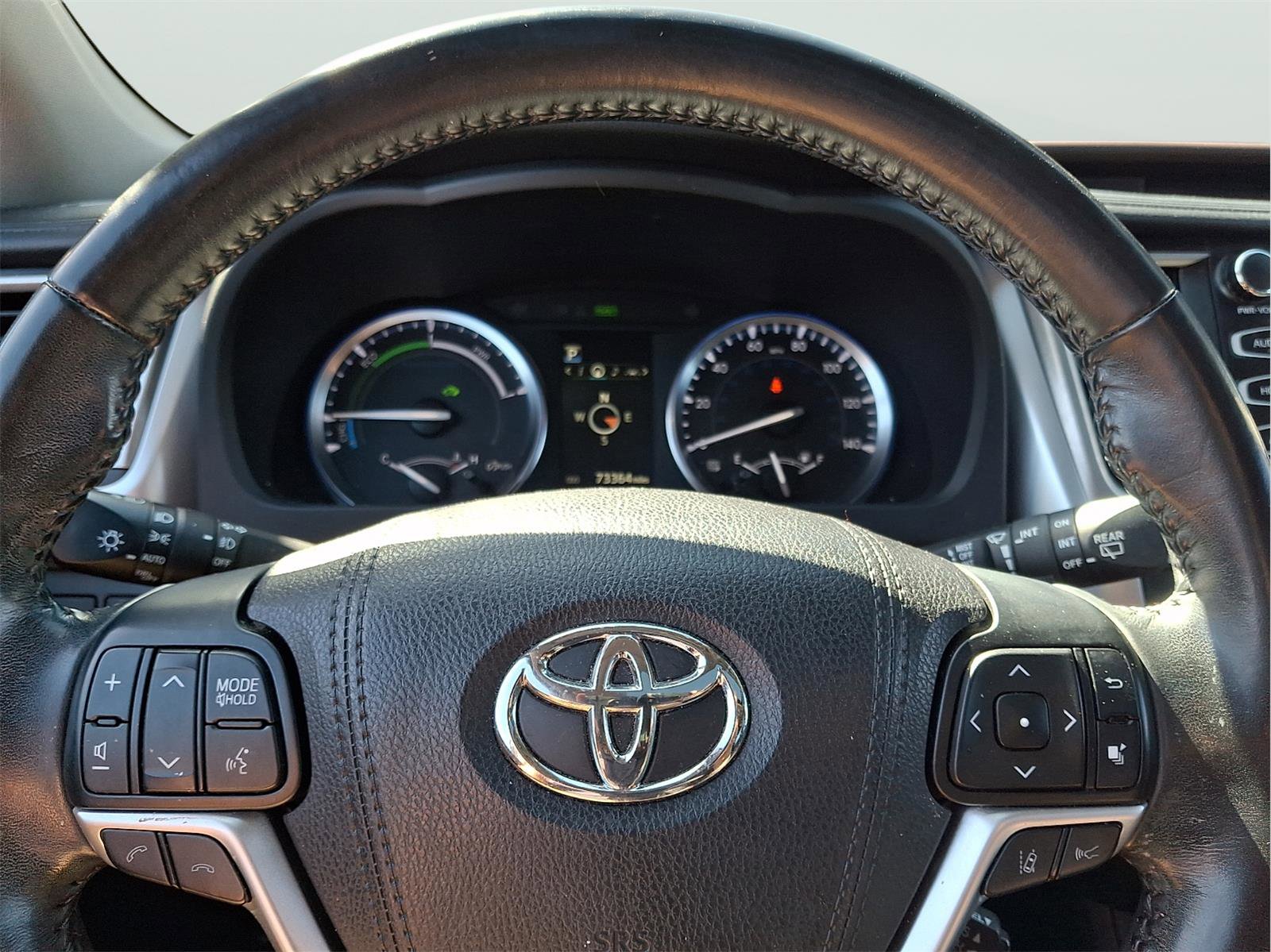 Used 2017 Toyota Highlander Limited AWD/4WD image 12