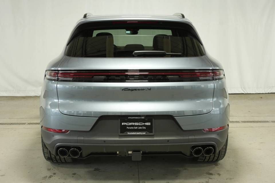 New 2026 Porsche Cayenne S image 12