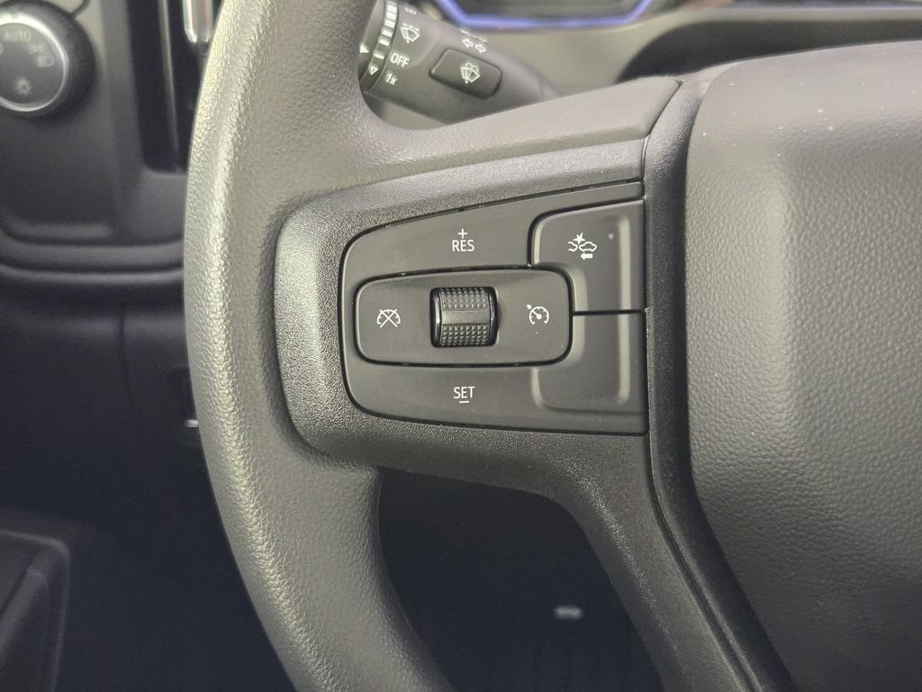 New 2026 Chevrolet Silverado 1500 Custom w/ LPO, Dark Essentials Package RWD image 31