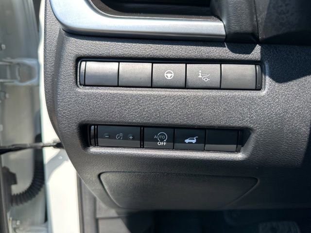 Used 2023 Nissan Rogue Platinum w/ Platinum Premium Package AWD/4WD image 13