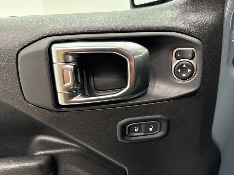 Certified 2026 Jeep Wrangler Willys image 20