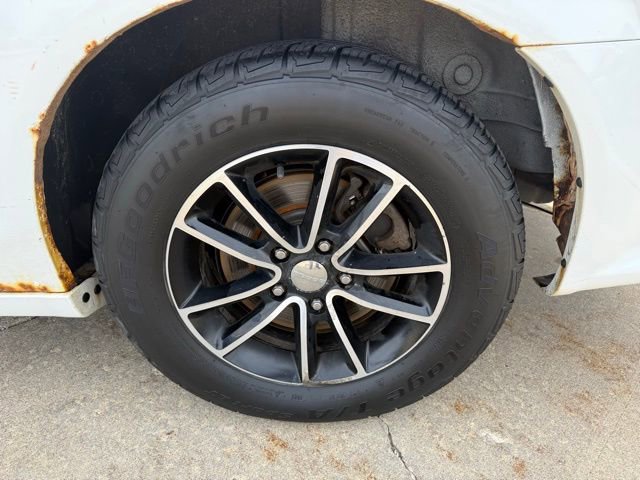 Used 2016 Dodge Grand Caravan R/T FWD image 10