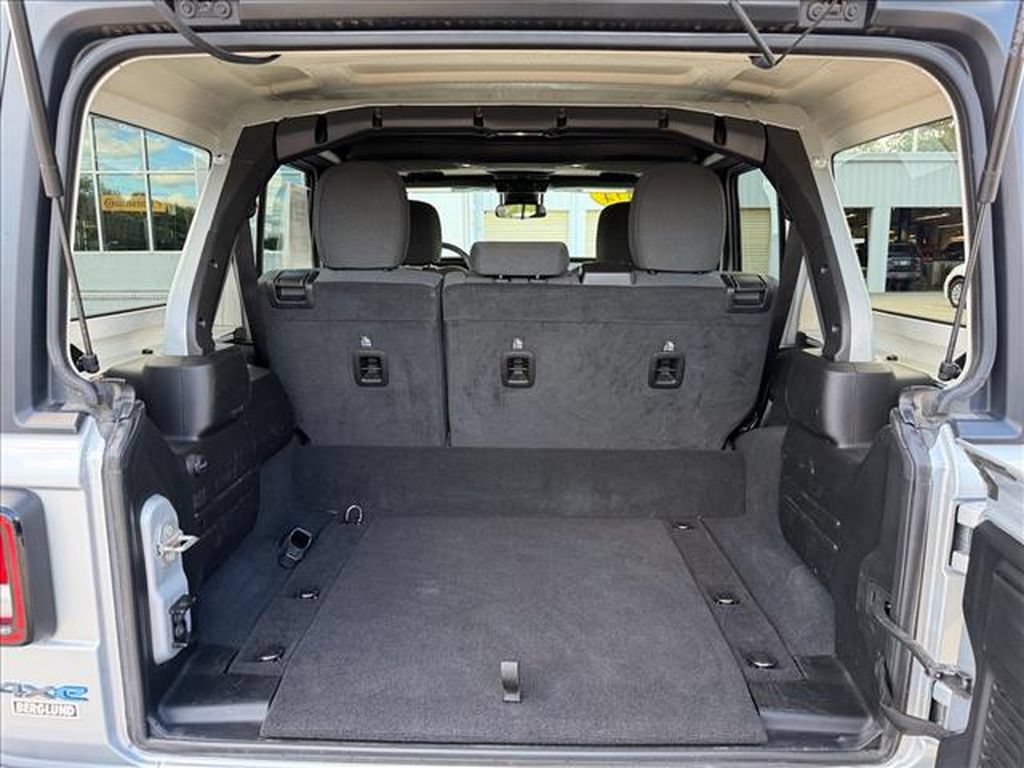 Used 2024 Jeep Wrangler Unlimited AWD/4WD image 17