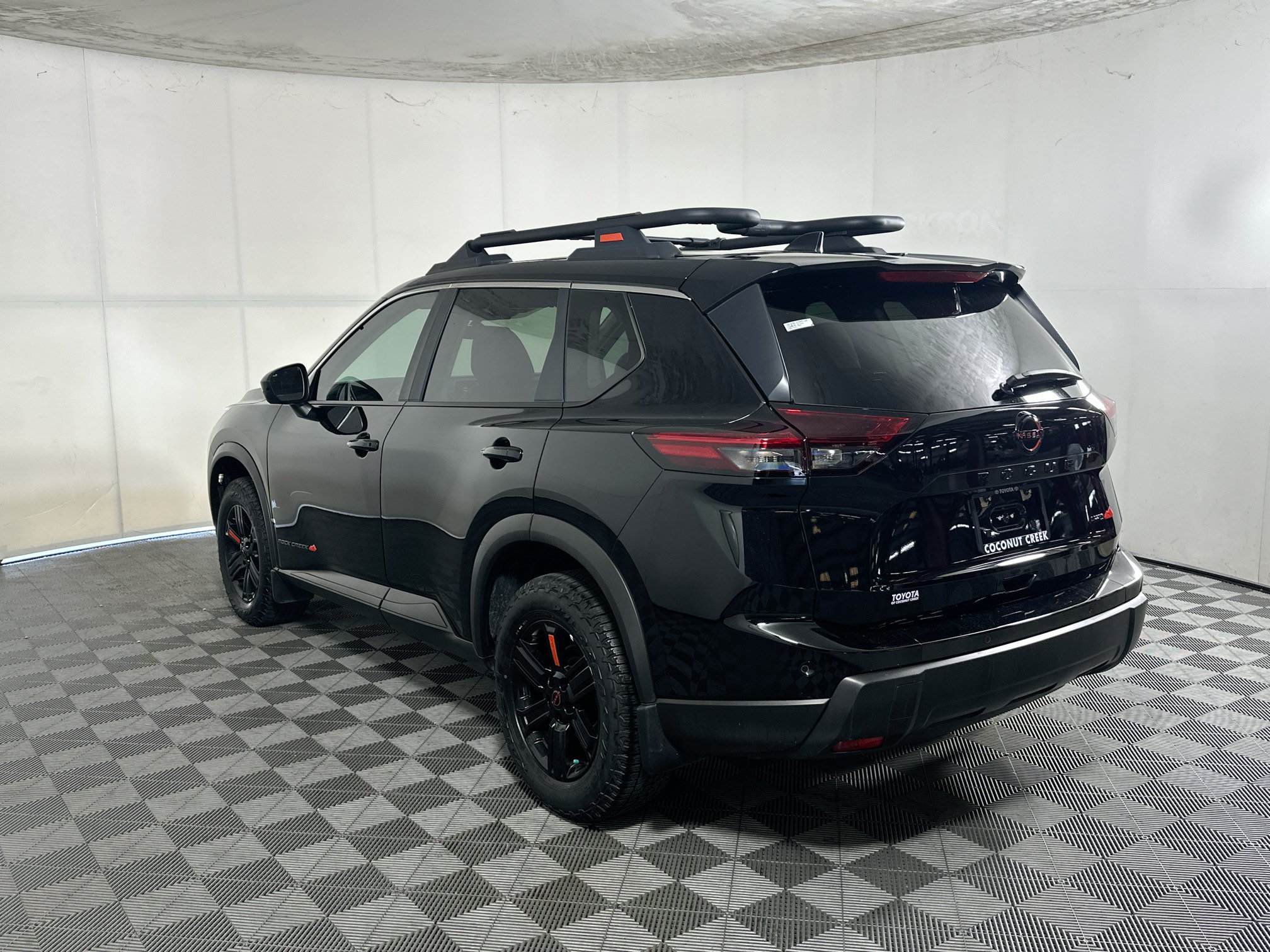 Used 2026 Nissan Rogue SV AWD/4WD image 5