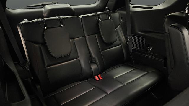 Used 2022 Ford Explorer ST-Line image 26