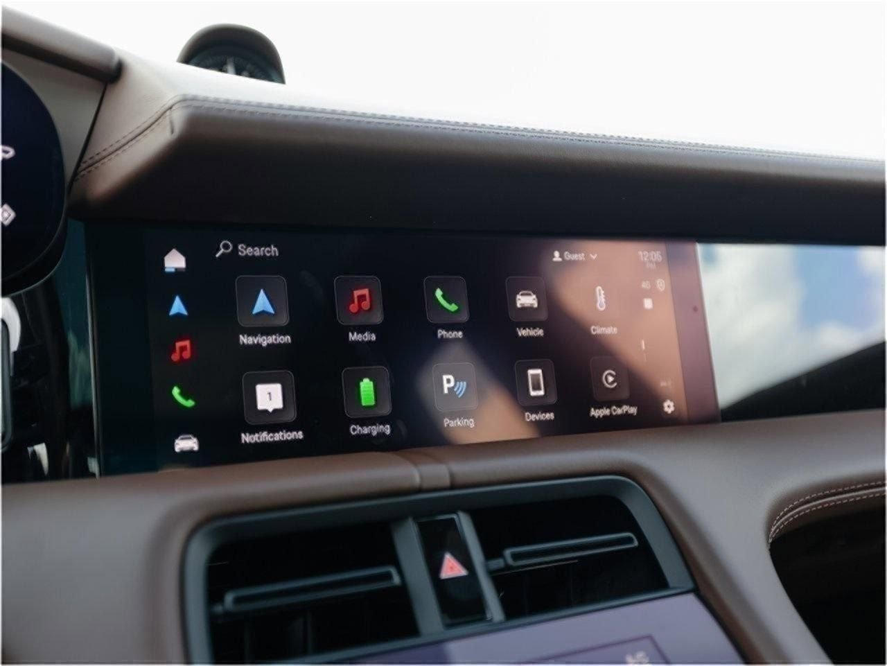 New 2025 Porsche Taycan Turbo image 18