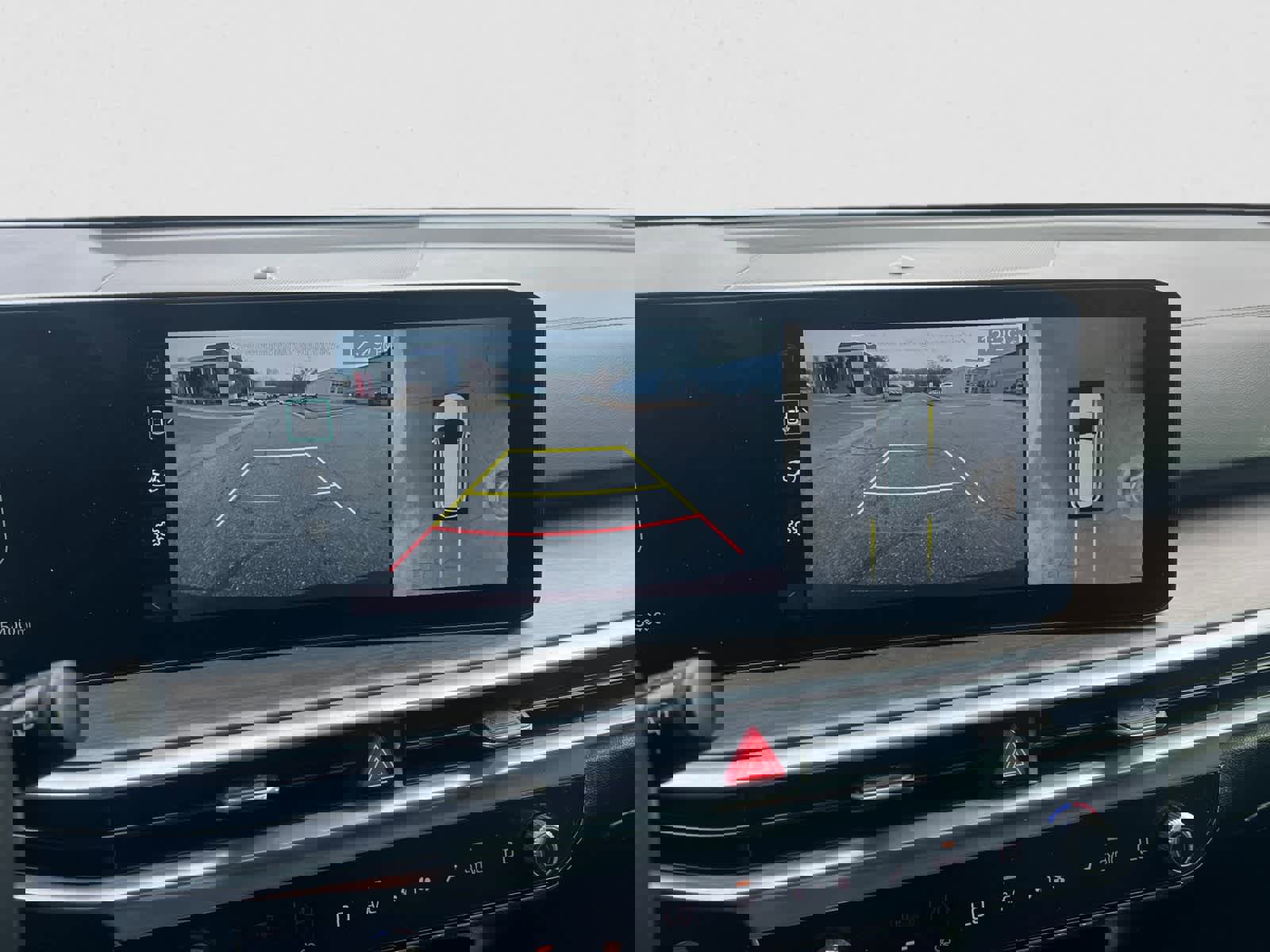 Certified 2024 Kia Sorento SX image 23