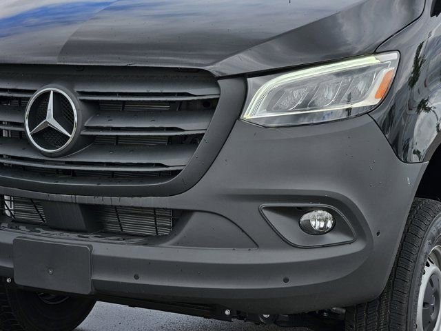 New 2025 Mercedes-Benz Sprinter 2500 image 8