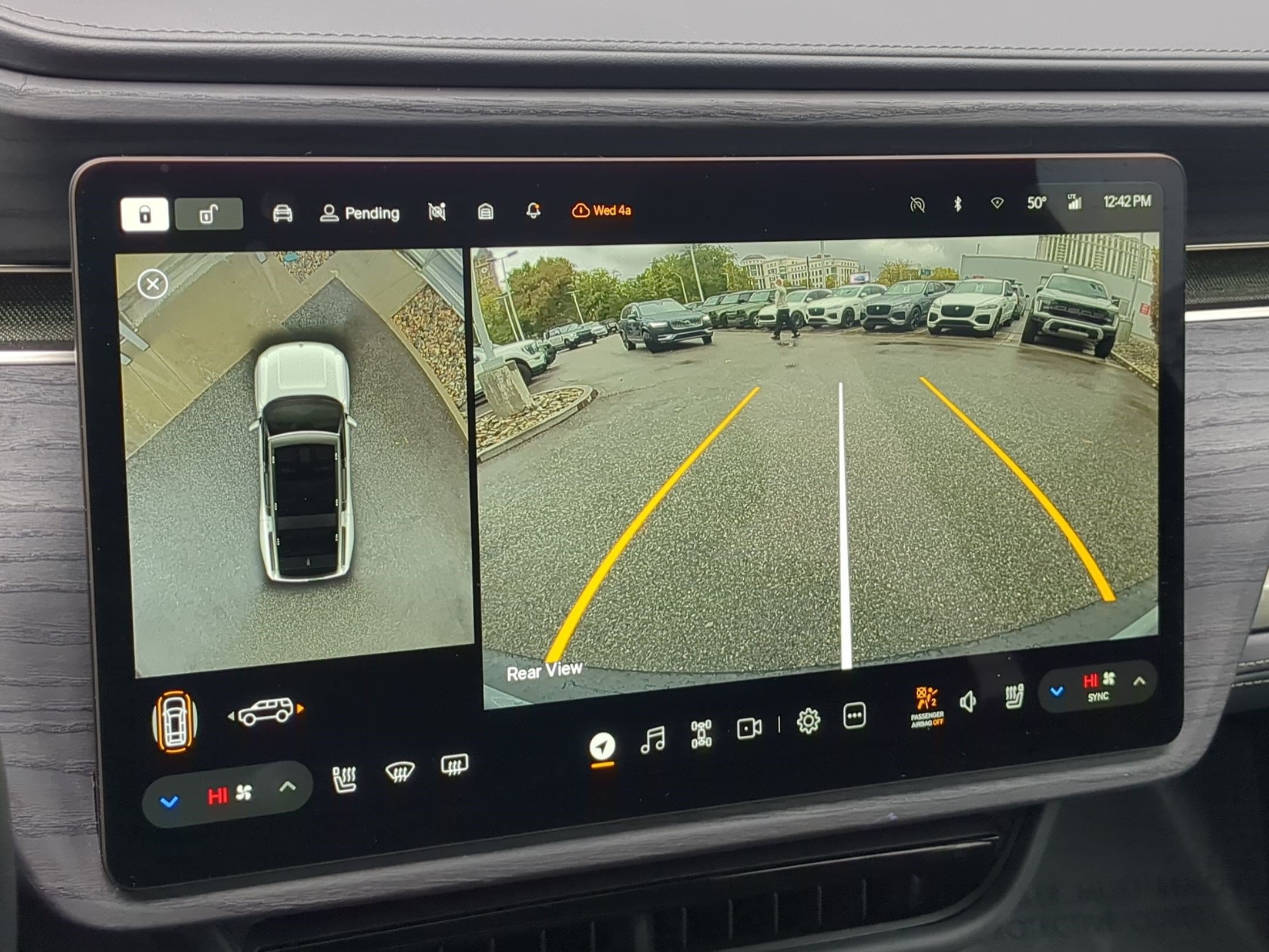 Used 2025 Rivian R1S Adventure Dual AWD/4WD image 22