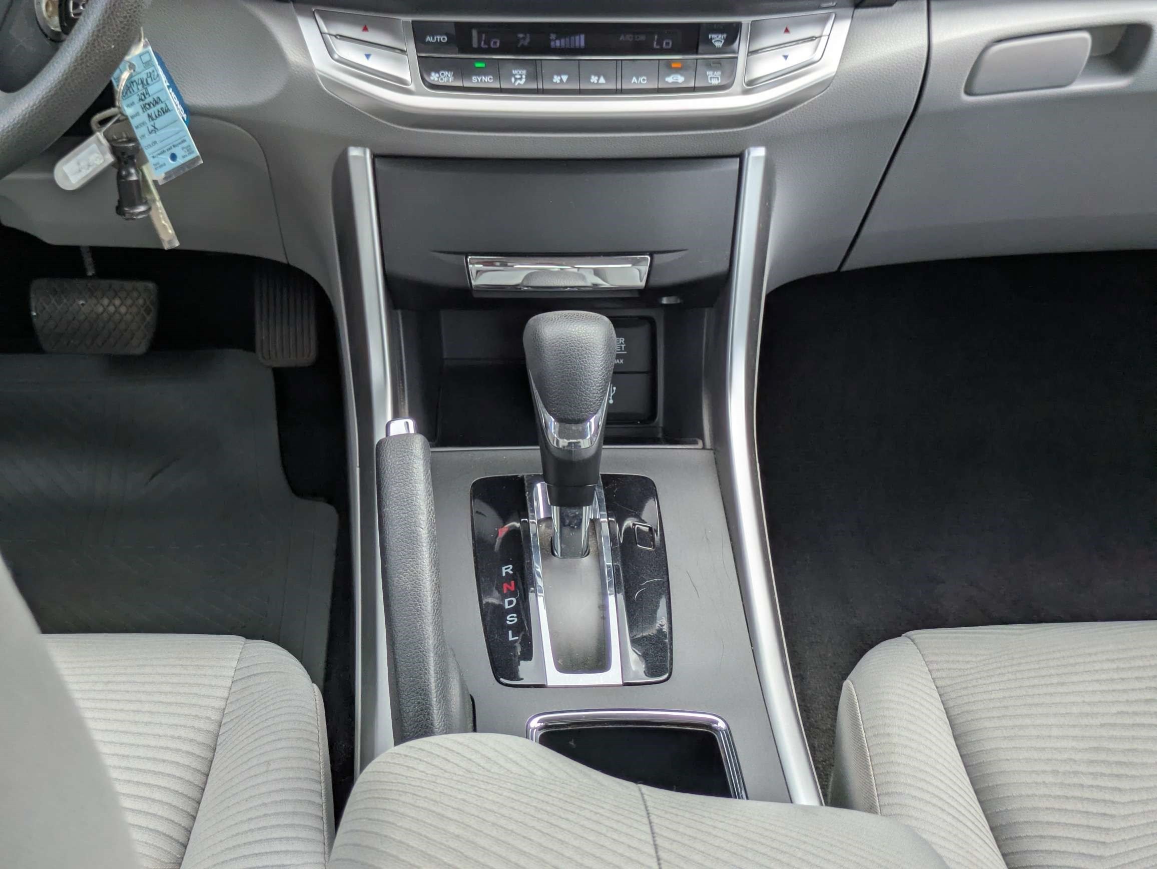 Used 2014 Honda Accord LX image 25