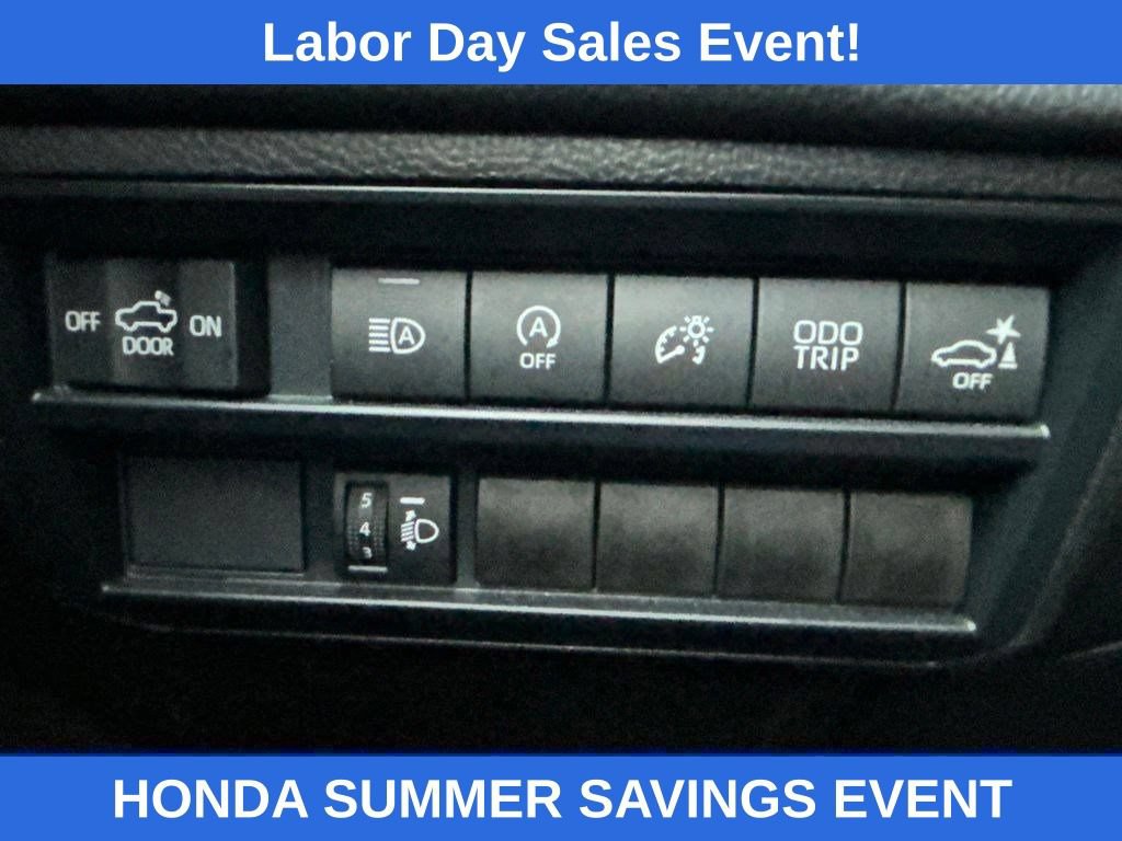 Used 2025 Toyota Tundra Limited AWD/4WD image 21
