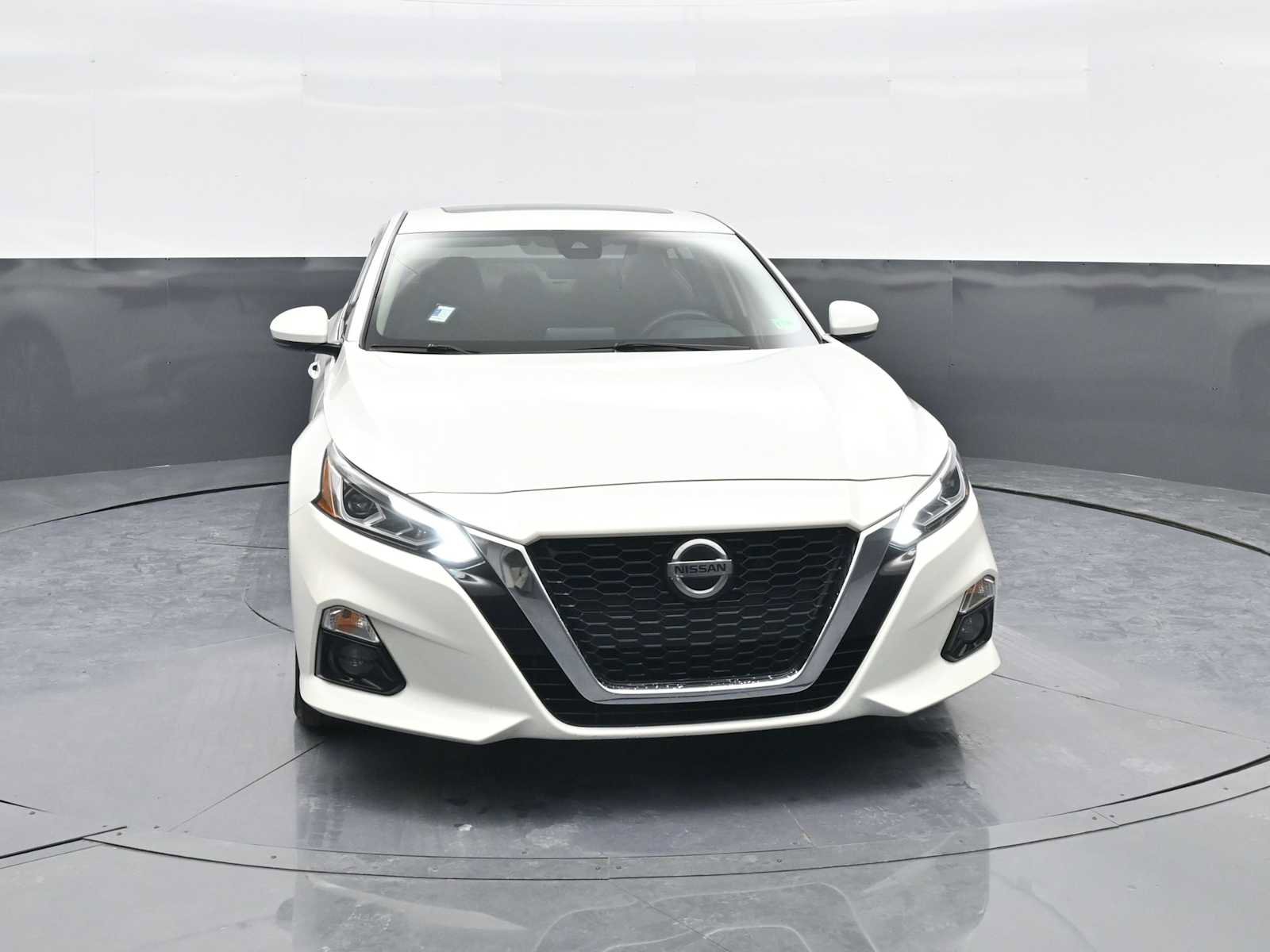Used 2021 Nissan Altima 2.5 SL image 2