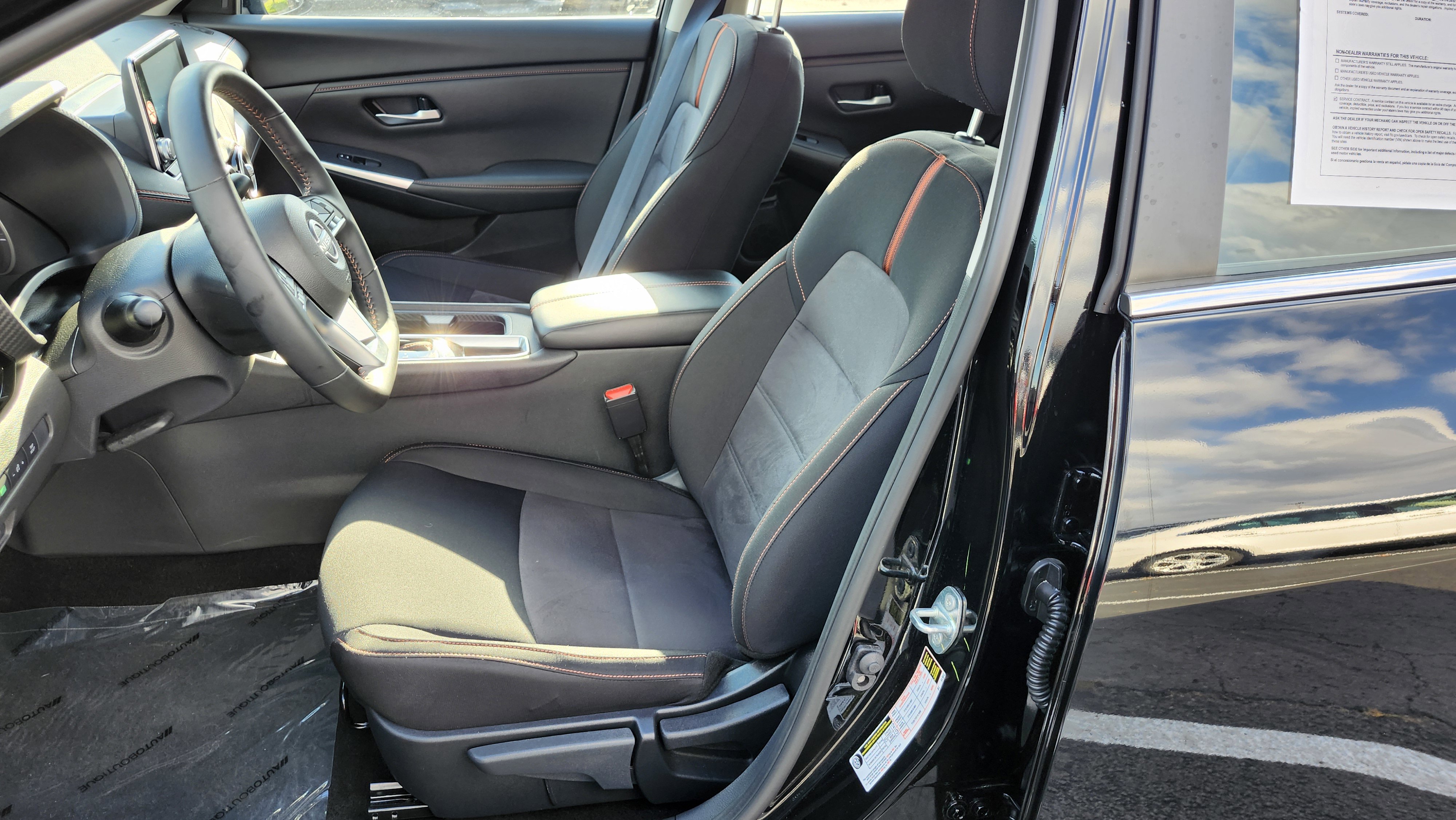 Used 2025 Nissan Sentra SR image 19