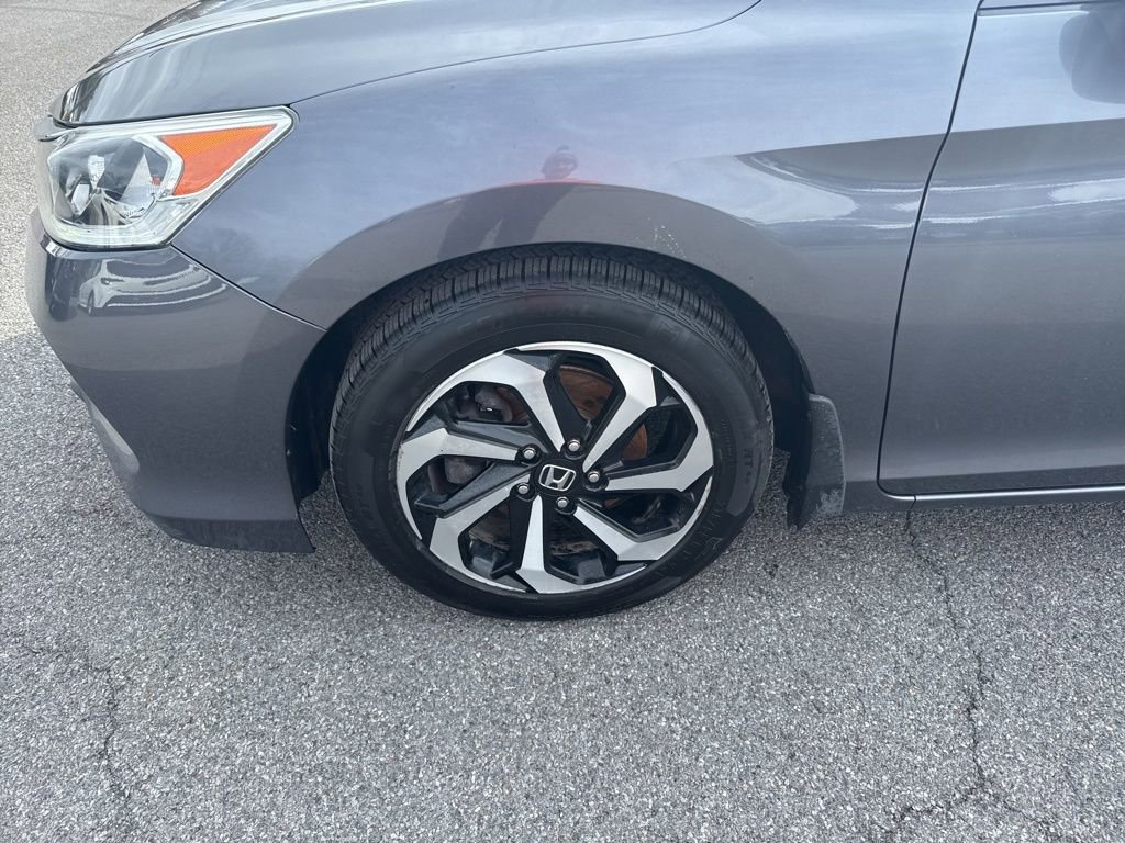 Used 2017 Honda Accord EX-L image 9