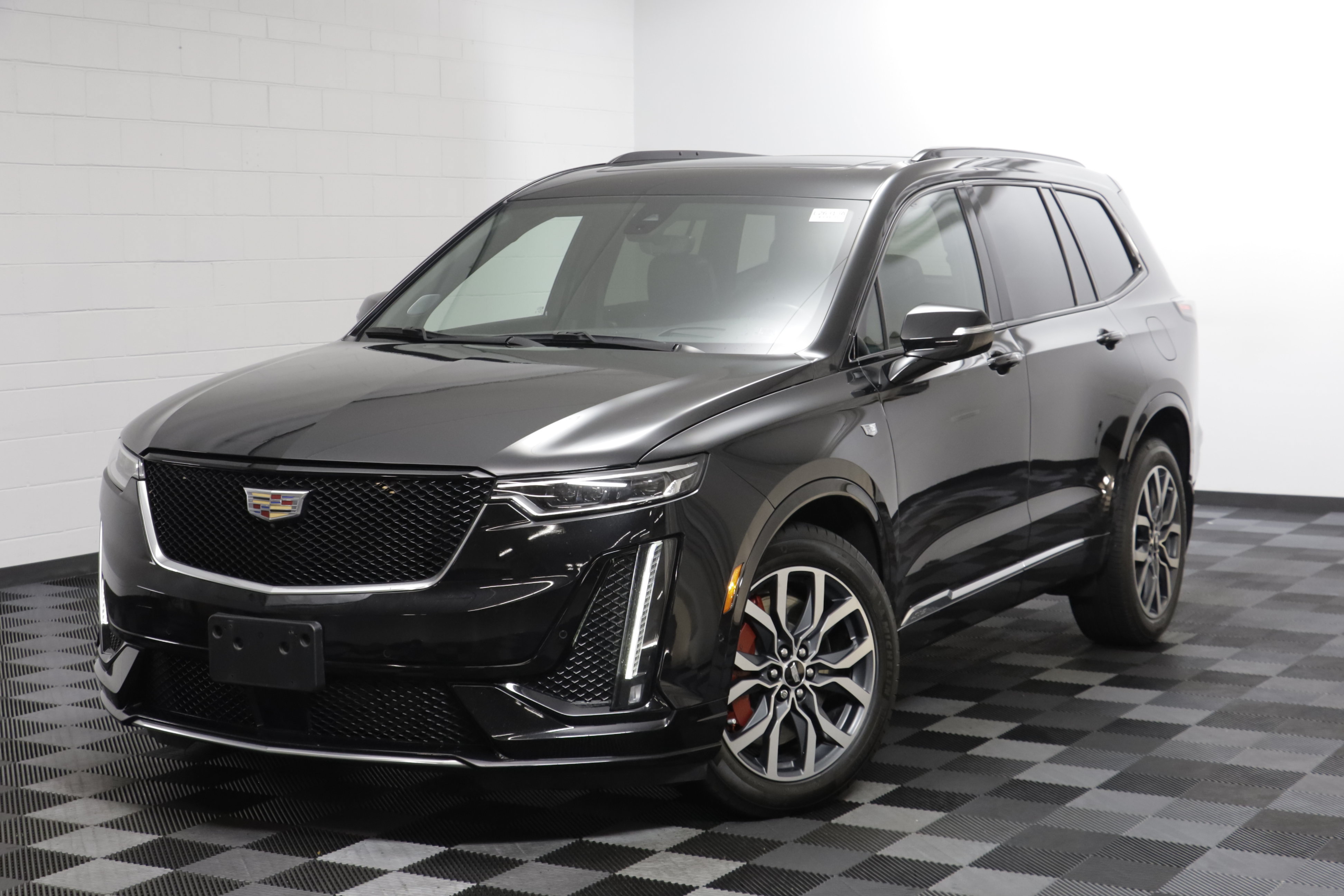 Used 2023 Cadillac XT6 Sport w/ Technology Package