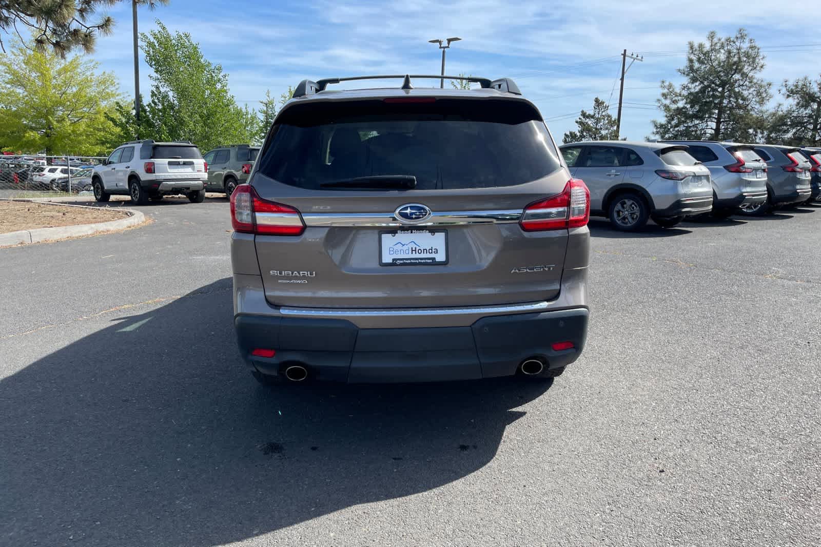 Used 2021 Subaru Ascent Premium w/ Convenience Package AWD/4WD image 4