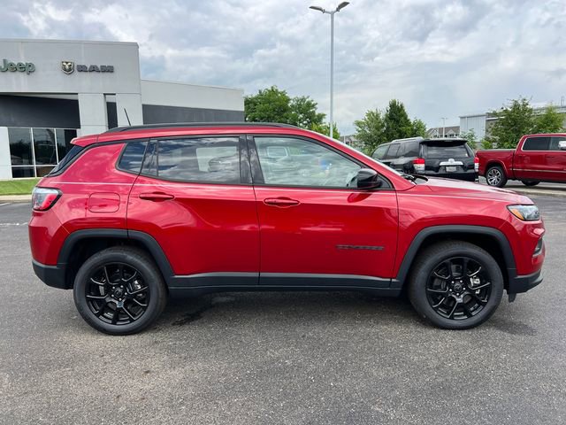 New 2026 Jeep Compass Latitude AWD/4WD image 9