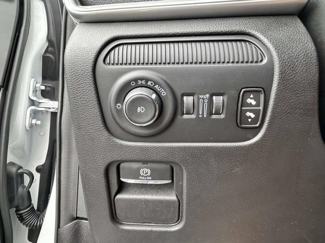 Used 2024 Jeep Wagoneer Series II w/ Flexible Seating Group RWD image 20