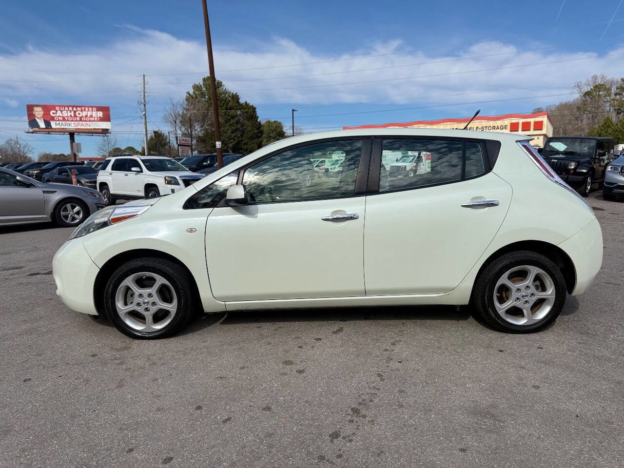 Used 2012 Nissan Leaf SV image 4
