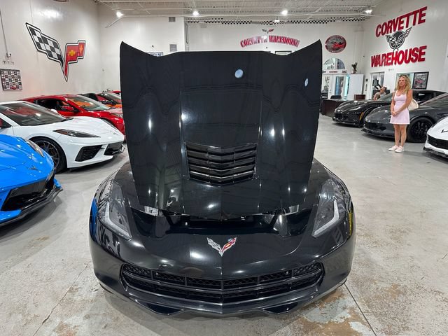 Used 2018 Chevrolet Corvette Stingray Convertible w/ Carbon Flash Badge Package RWD image 24