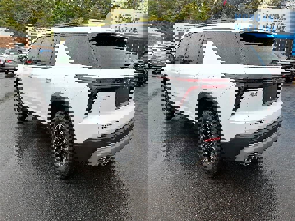 New 2026 Chevrolet Traverse Z71 w/ Driver Confidence Package image 4
