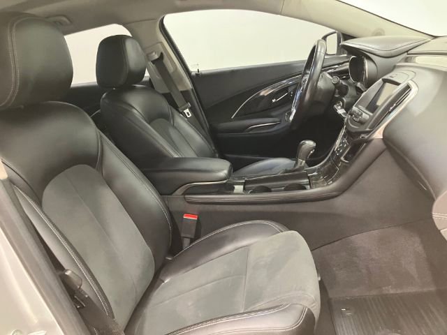 Used 2016 Buick LaCrosse image 42