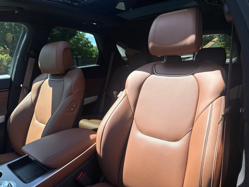 New 2026 Genesis GV70 2.5T Advanced AWD/4WD image 13