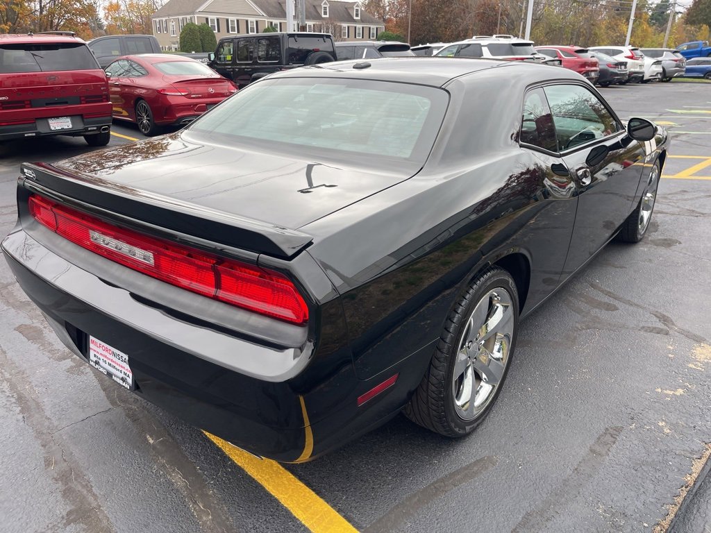Used 2014 Dodge Challenger R/T image 5