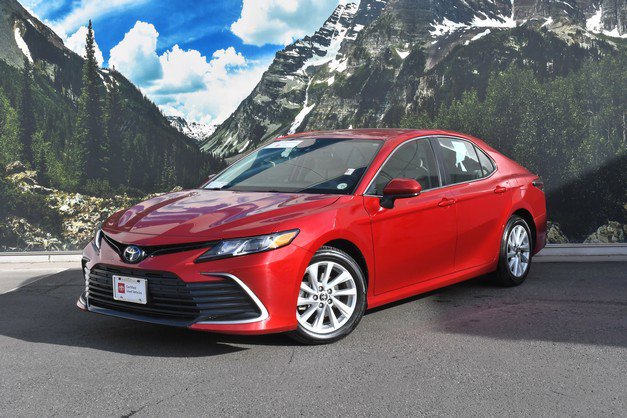 Certified 2023 Toyota Camry LE image 6