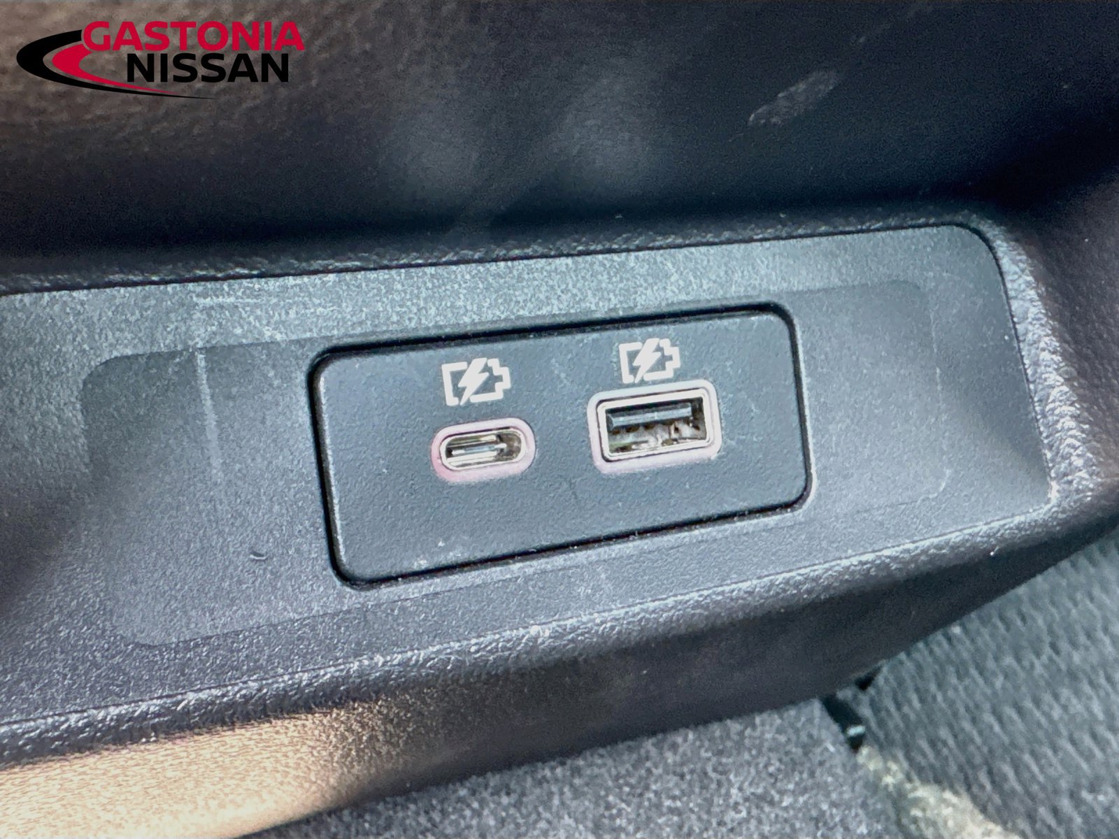 Used 2024 Nissan Altima 2.5 SR FWD image 32