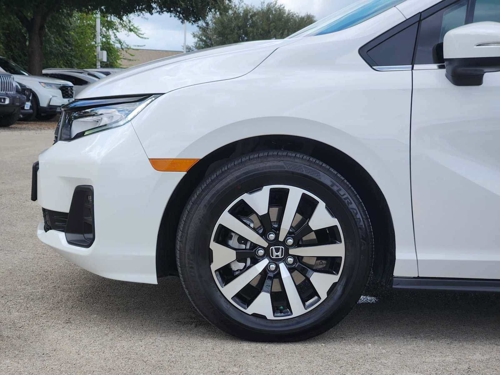 Certified 2026 Honda Odyssey EX-L image 8