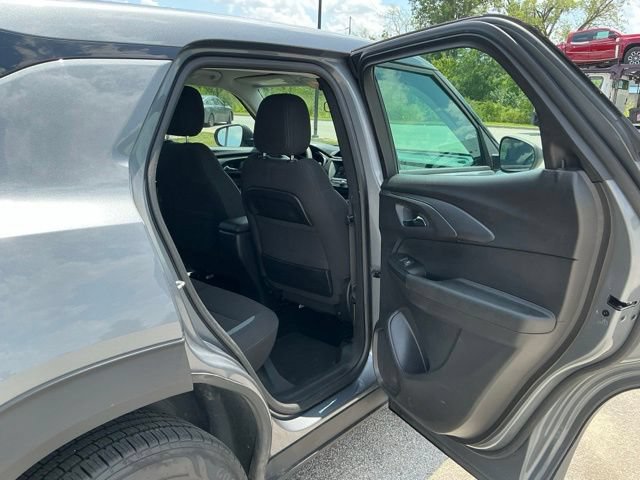 Used 2021 Chevrolet TrailBlazer LS FWD image 18